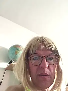 simone xdressing online show from 03/22/26, 03:37