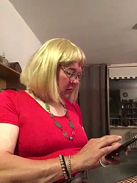simone xdressing online show from 06/16/26, 11:29