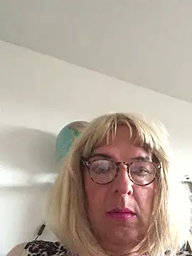 simone xdressing online show from 07/12/26, 06:54
