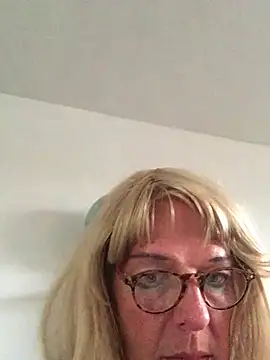 simone xdressing online show from 07/18/26, 07:17