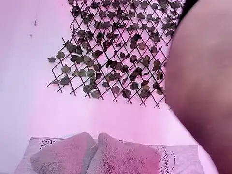 hot sexy lia online show from 11/13/25, 09:36