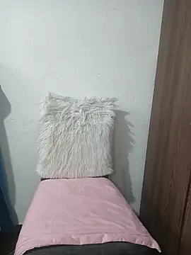 Little-Sammy online show from 11/23/25, 07:46