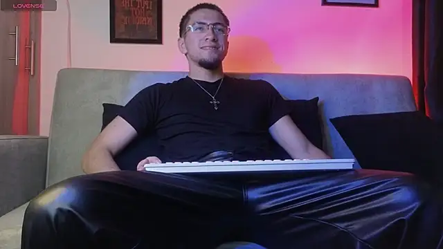 AresMassimoX online show from 04/18/26, 01:59