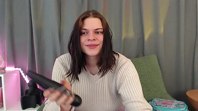 Dona Mafia online show from 12/05/25, 12:30