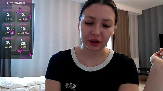 Snapshot of your__gena chatting on 06/06/26, 10:20 your gena online show from 06/06/26, 10:20