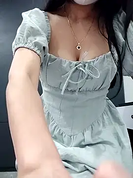   Anna    online show from 12/04/25, 03:21