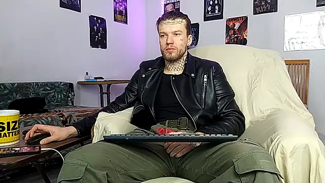 Huntall77 online show from 02/01/26, 08:57