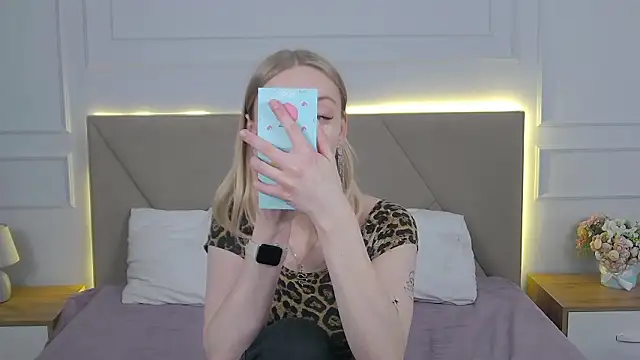 RachaelCute online show from 03/15/26, 03:56