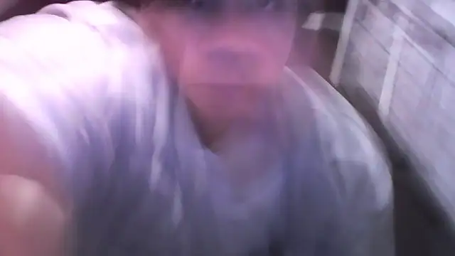 Snapshot of yu-yu28 chatting on 12/02/25, 05:19 yu-yu28 online show from 12/02/25, 05:19