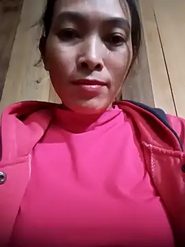 Snapshot of Soursop-op chatting on 11/10/25, 09:41 Soursop-op online show from 11/10/25, 09:41