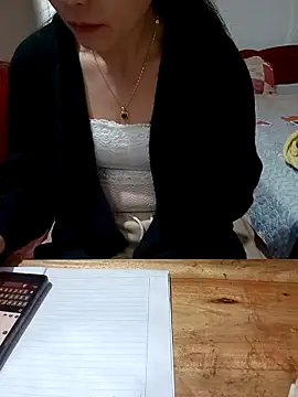 Feeling-hot online show from 12/21/25, 03:57