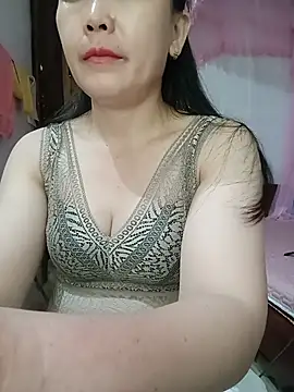 Feeling-hot online show from 07/02/26, 02:12