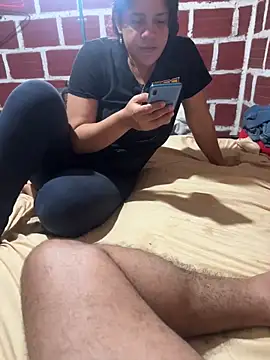 diamore3377 online show from 04/19/26, 08:11