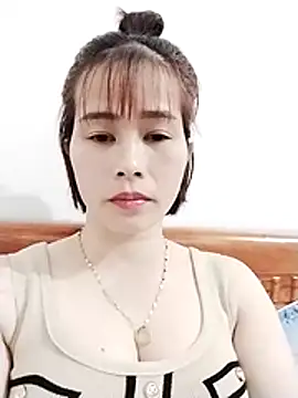 Swan-white123 online show from 12/04/25, 01:09