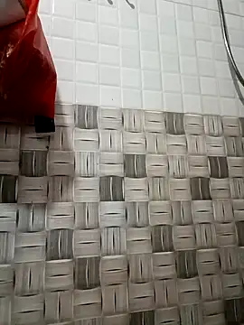 thuy-kieu online show from 02/13/26, 10:06