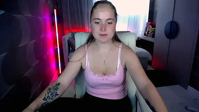Snapshot of Kate_Moan chatting on 07/08/26, 05:12 Kate Moan online show from 07/08/26, 05:12