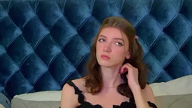 SophiaProve online show from 02/02/26, 04:06