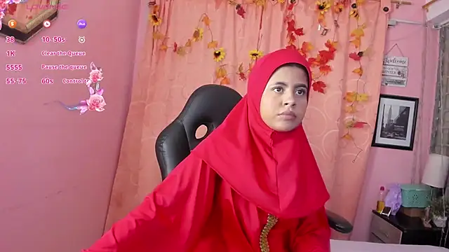 NaylaAbadi online show from 11/20/25, 12:16