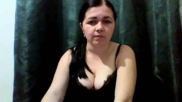 Vitalina282128 online show from 04/08/26, 10:43