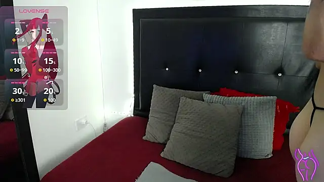 Snapshot of perla_stone_20 chatting on 05/08/26, 10:15 perla stone 20 online show from 05/08/26, 10:15