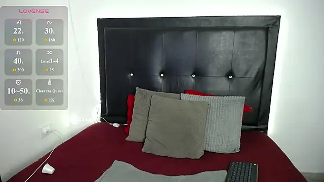 Snapshot of perla_stone_20 chatting on 05/12/26, 12:08 perla stone 20 online show from 05/12/26, 12:08