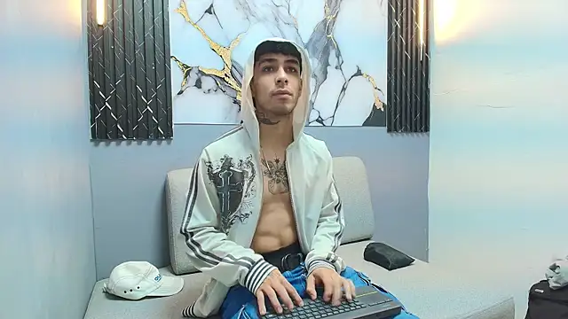 Snapshot of Aethon_noir chatting on 11/12/25, 01:55 Aethon noir online show from 11/12/25, 01:55