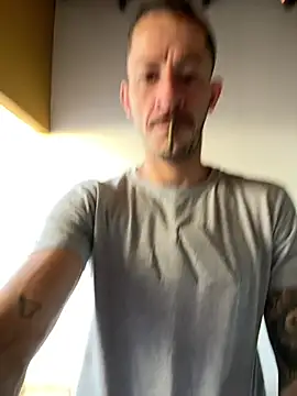 Lucasjandre online show from 01/12/26, 09:47