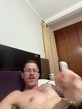 Snapshot of Lucasjandre chatting on 05/16/26, 12:51 Lucasjandre online show from 05/16/26, 12:51