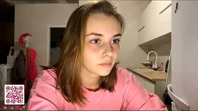 GeralynChiszar online show from 11/22/25, 08:08