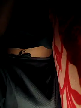 Snapshot of Ragner-6_9 chatting on 11/17/25, 06:14 Ragner-6 9 online show from 11/17/25, 06:14