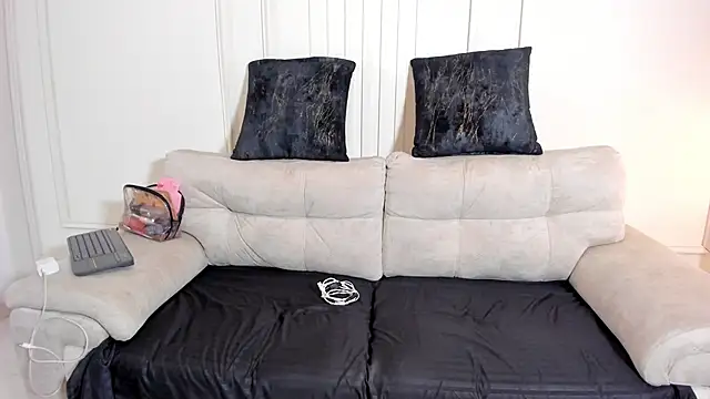 Kenia Storm online show from 01/07/26, 07:38