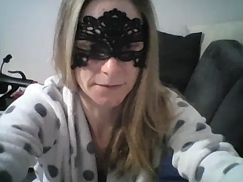 MelleEloa online show from 11/24/25, 10:20