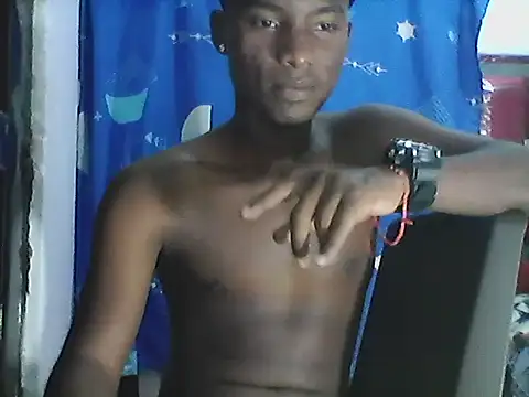 Snapshot of CANELITAHOT01 chatting on 11/18/25, 01:55 CANELITAHOT01 online show from 11/18/25, 01:55
