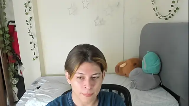 Snapshot of Felix_kitty chatting on 11/12/25, 07:24 Felix kitty online show from 11/12/25, 07:24