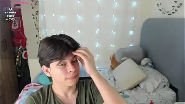 Felix kitty online show from 02/14/26, 12:46