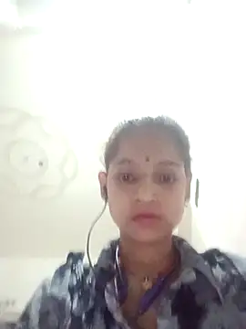 Snapshot of Mohnicute chatting on 05/02/26, 12:15 Mohnicute online show from 05/02/26, 12:15