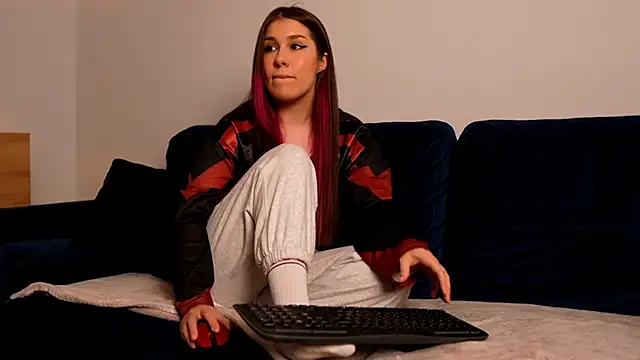 BellaBlush03 online show from 04/11/26, 08:46