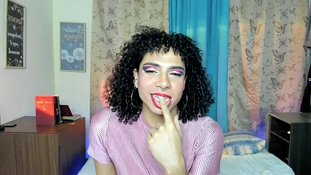 Angel White25 online show from 12/14/25, 07:36