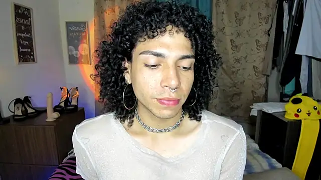 Angel White25 online show from 04/17/26, 11:30