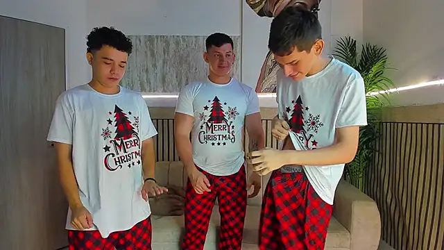 Justingsex1 online show from 12/03/25, 05:26