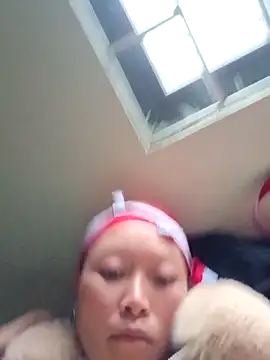 girl-hot2x online show from 02/02/26, 06:56