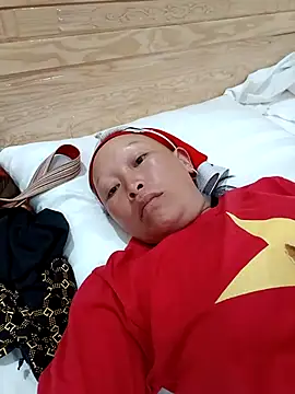 girl-hot2x online show from 04/08/26, 01:33