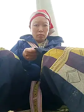 girl-hot2x online show from 04/20/26, 02:14