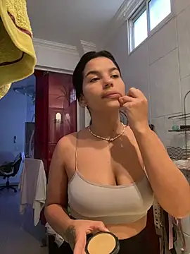 Snapshot of Mia_Tylorr chatting on 04/07/26, 08:42 Mia Tylorr online show from 04/07/26, 08:42