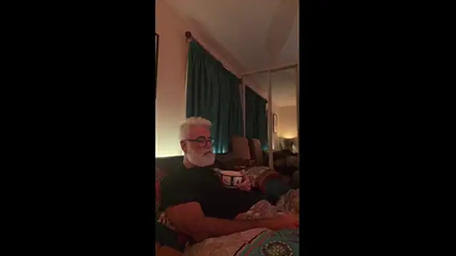 LeatherSdaddy online show from 11/30/25, 11:31