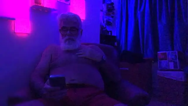 Snapshot of LeatherSdaddy chatting on 04/08/26, 08:36 LeatherSdaddy online show from 04/08/26, 08:36