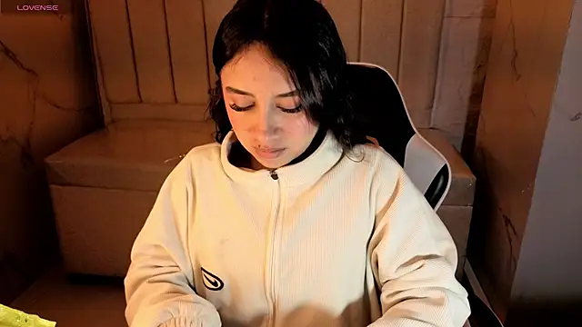 Juliana Tx online show from 01/13/26, 12:54