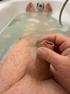 bp001 online show from 10/18/25, 01:23