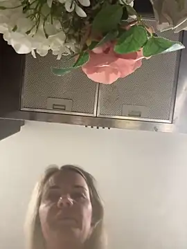 Cutebrowneyes  online show from 02/03/26, 10:15