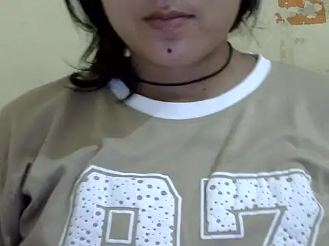 Snapshot of Anika_Singh chatting on 04/23/26, 02:41 Anika Singh online show from 04/23/26, 02:41